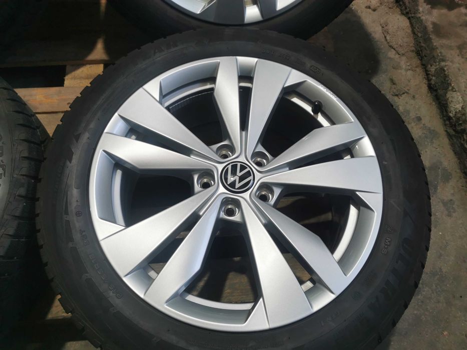 Jante Originale Vw Passat / Tiguan / ID3  R 18 cu anvelope de iarna