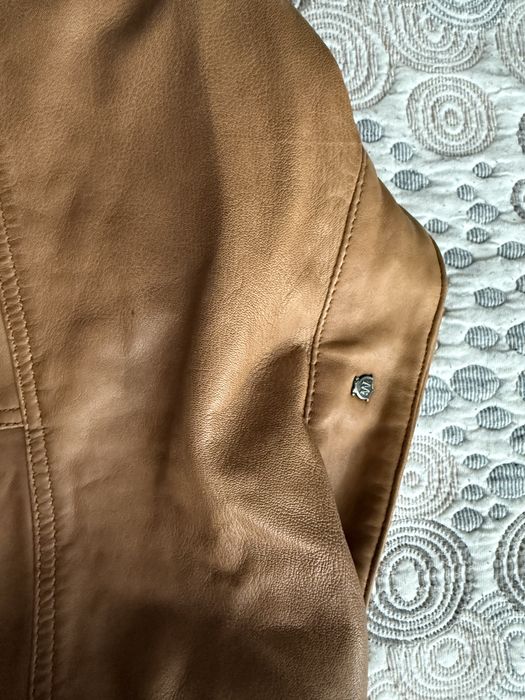 Кожено яке на Massimo Dutti - естесвена кожа