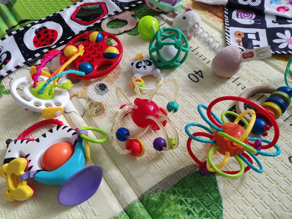 Lot jucării 0-6 luni
