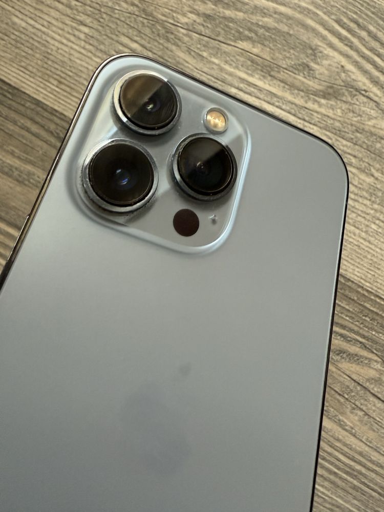 iphone 13 pro 256GB син в отлично състояние
