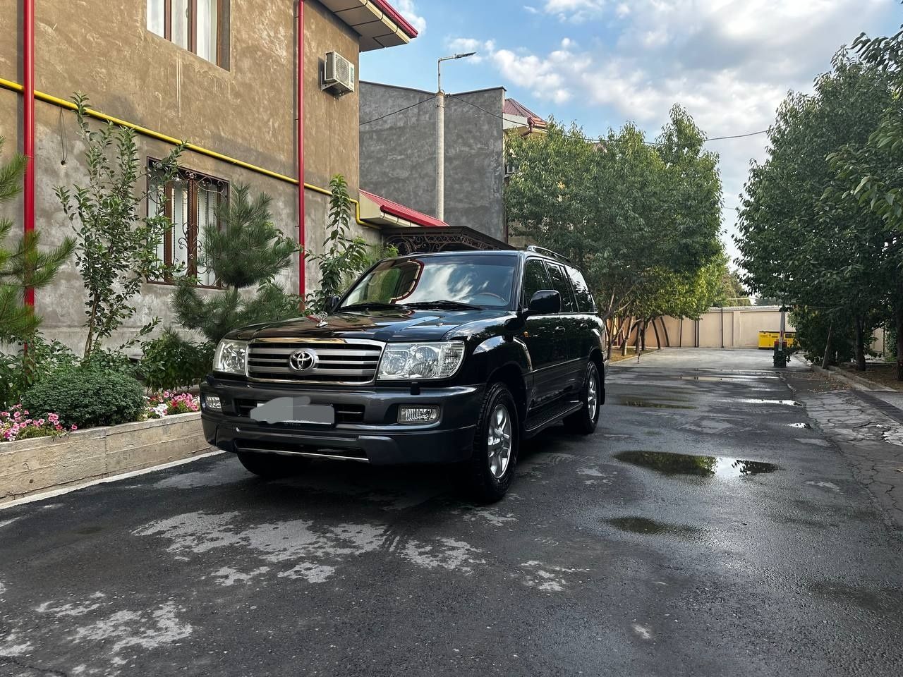 СРОЧНО продается Toyota Land Cruiser 100.