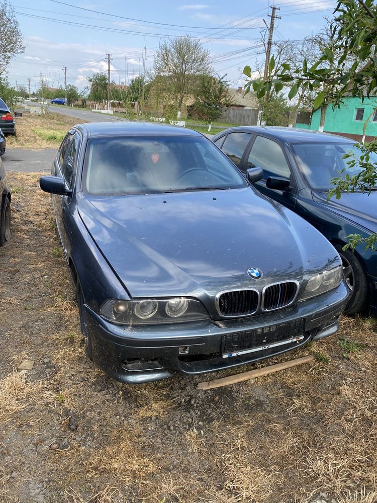 Dezmembrez o gama mai mica bmw.