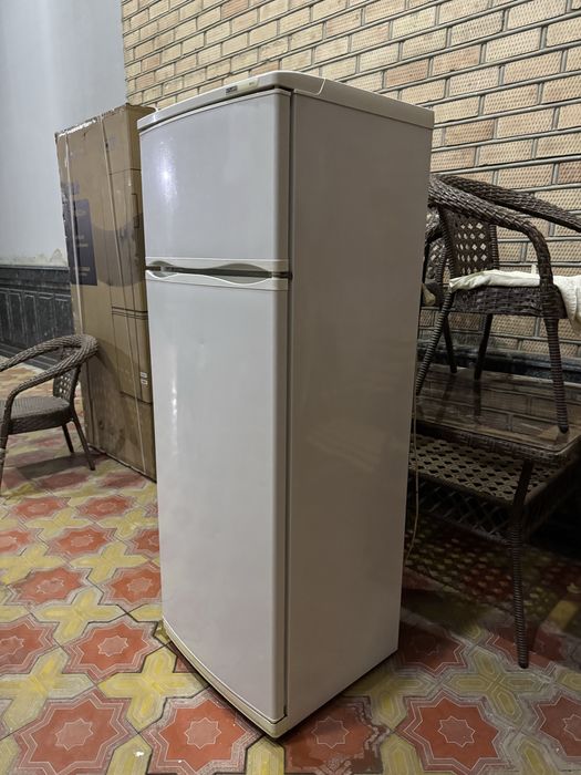 Б/У холодильник