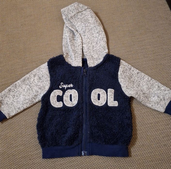 Бебешки дрешки за 6-12 месеца нови или в перфектно състояние