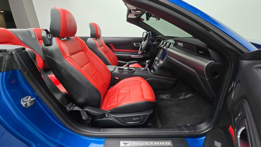 Ford Mustang Convertible