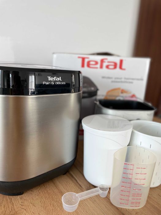 Aparat/mașină de pâine Tefal Pain & Délices PF240