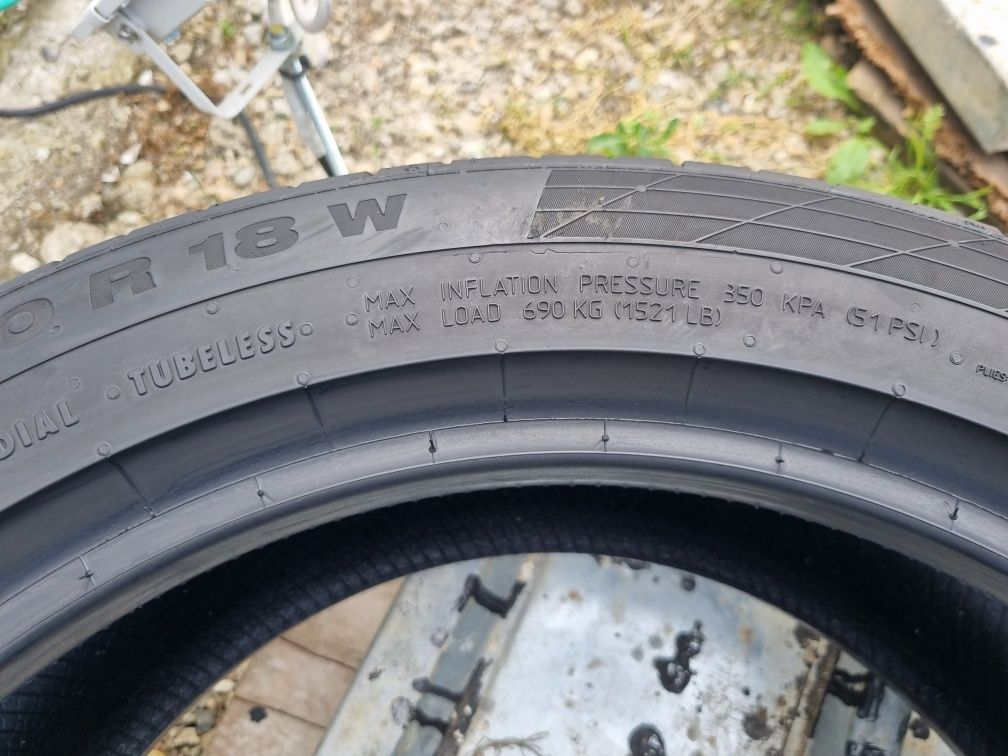 ‼️Ocazie‼️Continental 225/50 R18 W dot 3018 RSC 2 buc vară 5,6 mm 1 an