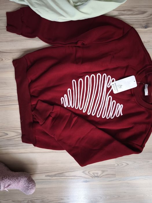 Два суитшърта и коледна блузка S размер