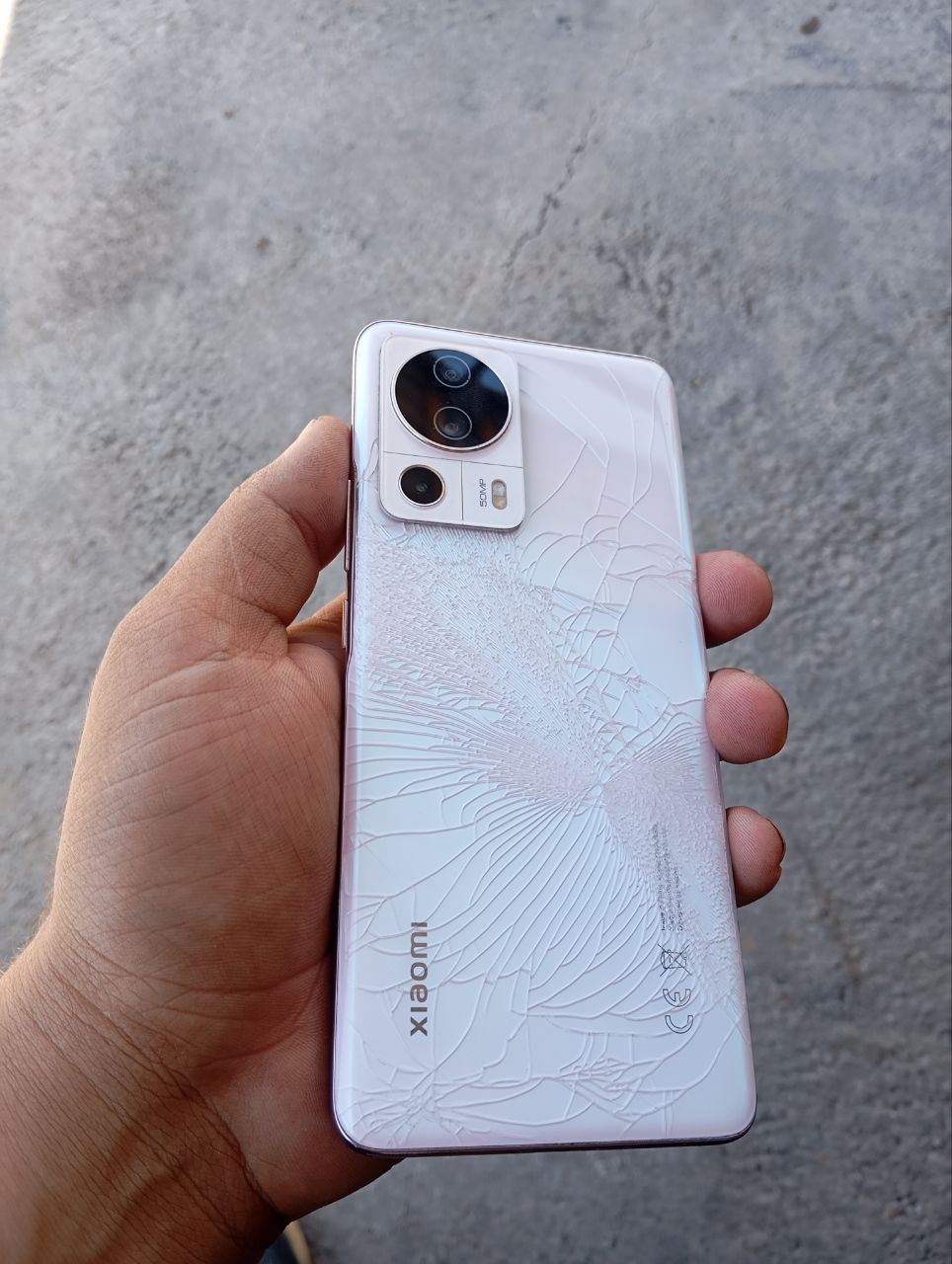 Xiaomi 13 lite 5g 
Ayb rasmda 
8+8/128tali
Karopka dakument full 
Hamm
