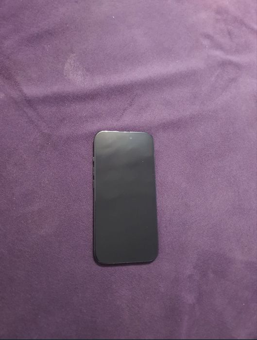 Vand iphone 16 simplu