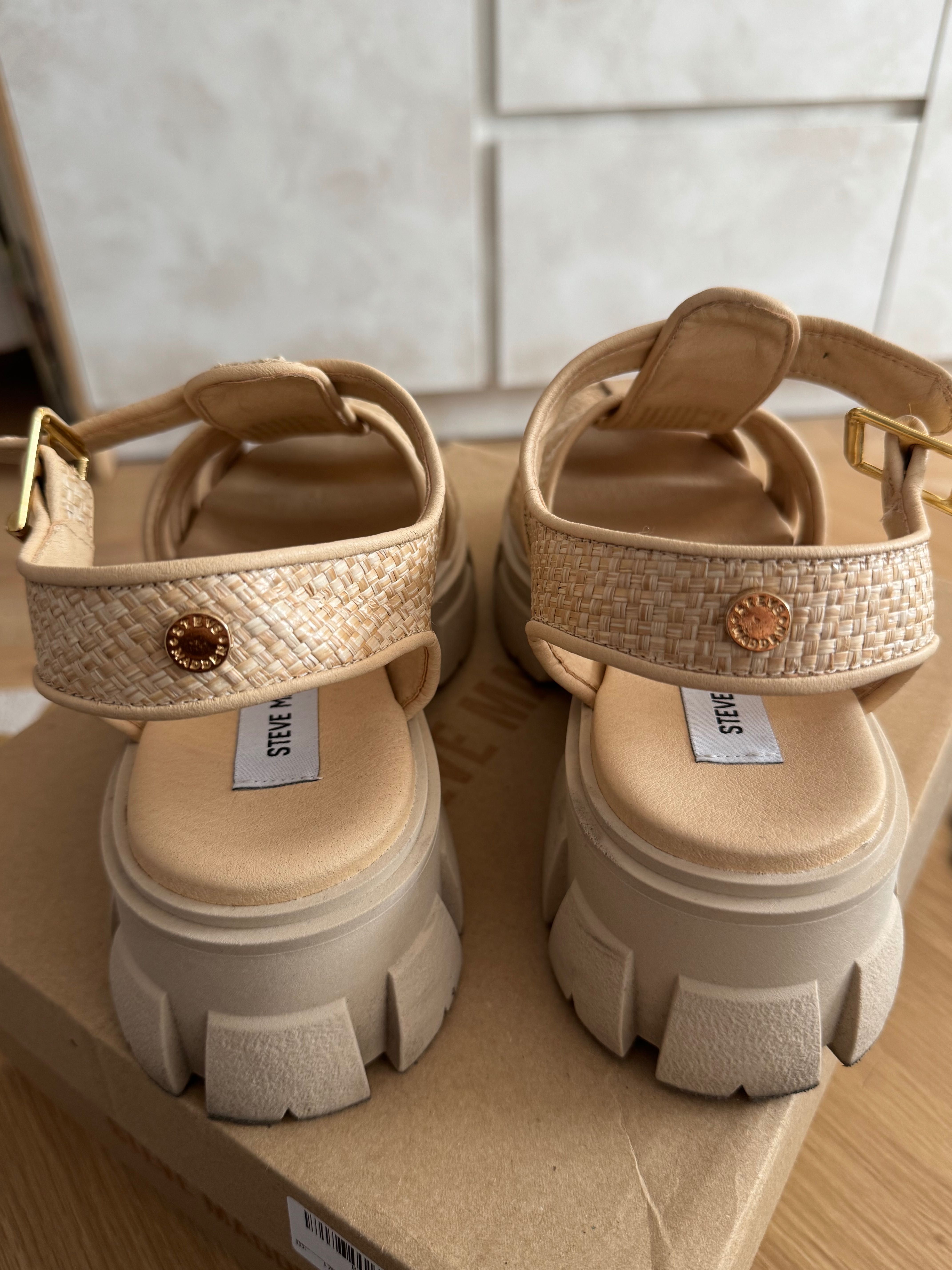Сандали Steve Madden