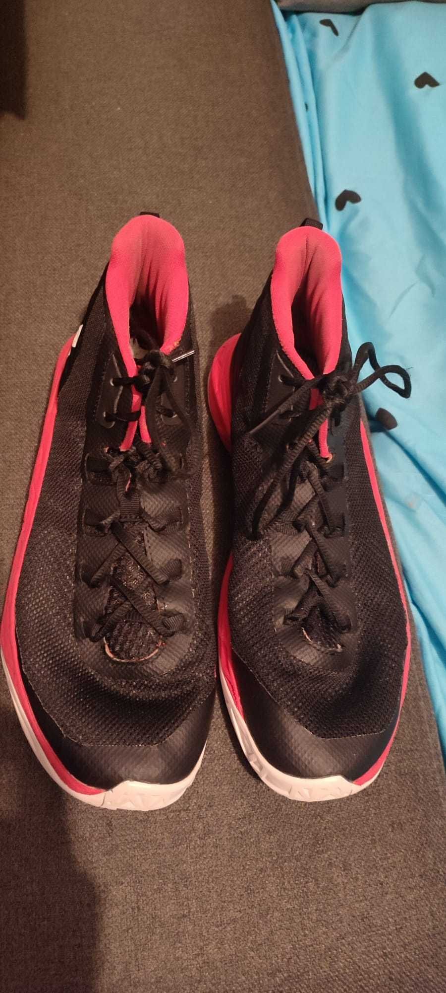 Papuci baschet UNDER ARMOUR JET MID | 45.5 | Negri | 29.5cm