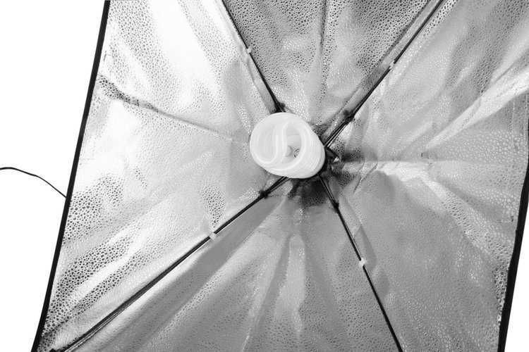 Set lumini foto studio, 2x Softbox, 2x bec 150W, 2x Trepied 200cm
