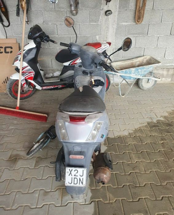 Vand scuter piaggio zip 4t