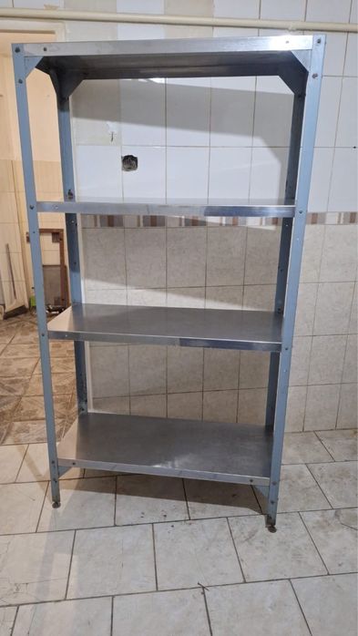 Полка и стол из нержавеющей стали