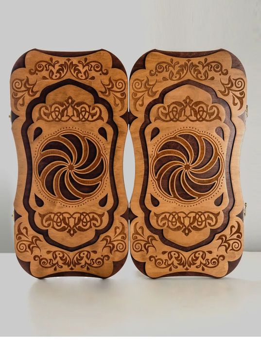 Нарды резные 50 см  новые фишки зарики в наборе