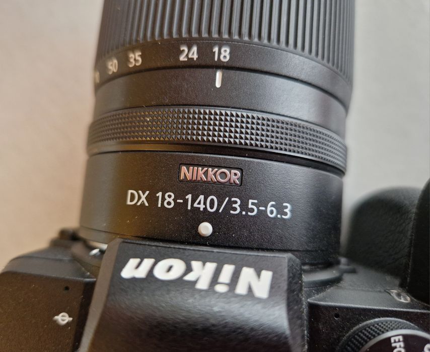 фотоапарат Nikon Z50 + обектив Nikon NIKKOR Z 18-140 mm f/3.5-6.3 DX