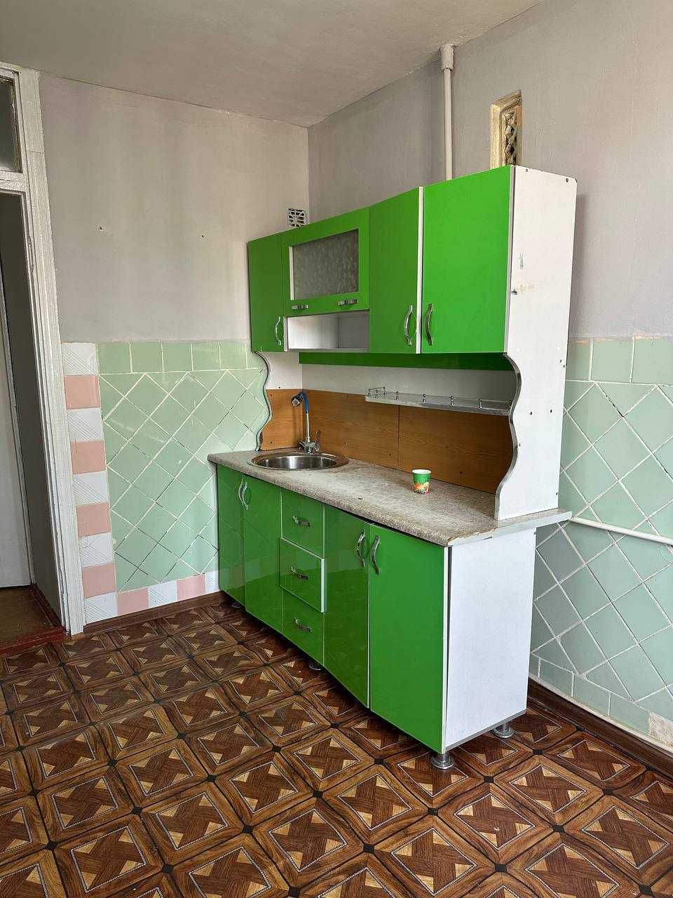 Yaqinda remont qilingan toza uy, Oila qòyiladi