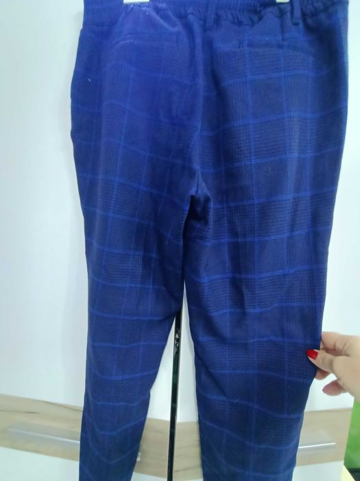 pantaloni groși de damă