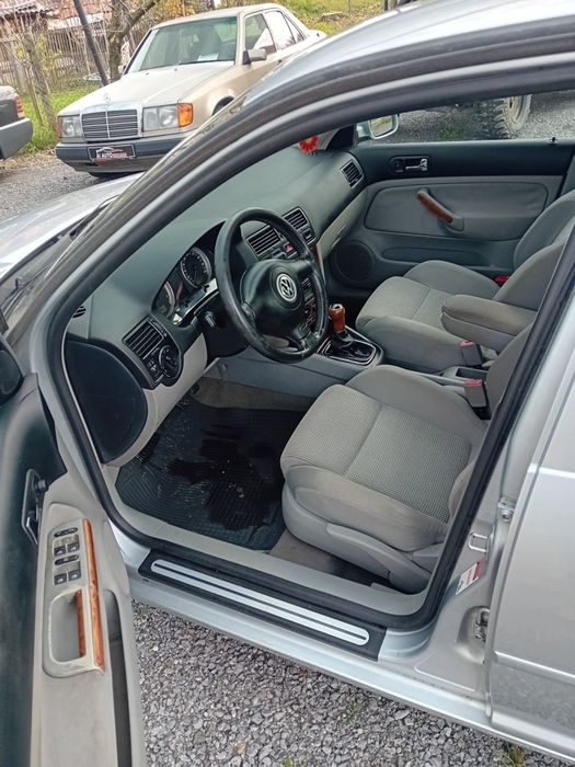 Vw bora 1.6 16 v  benzina ideala incepatori