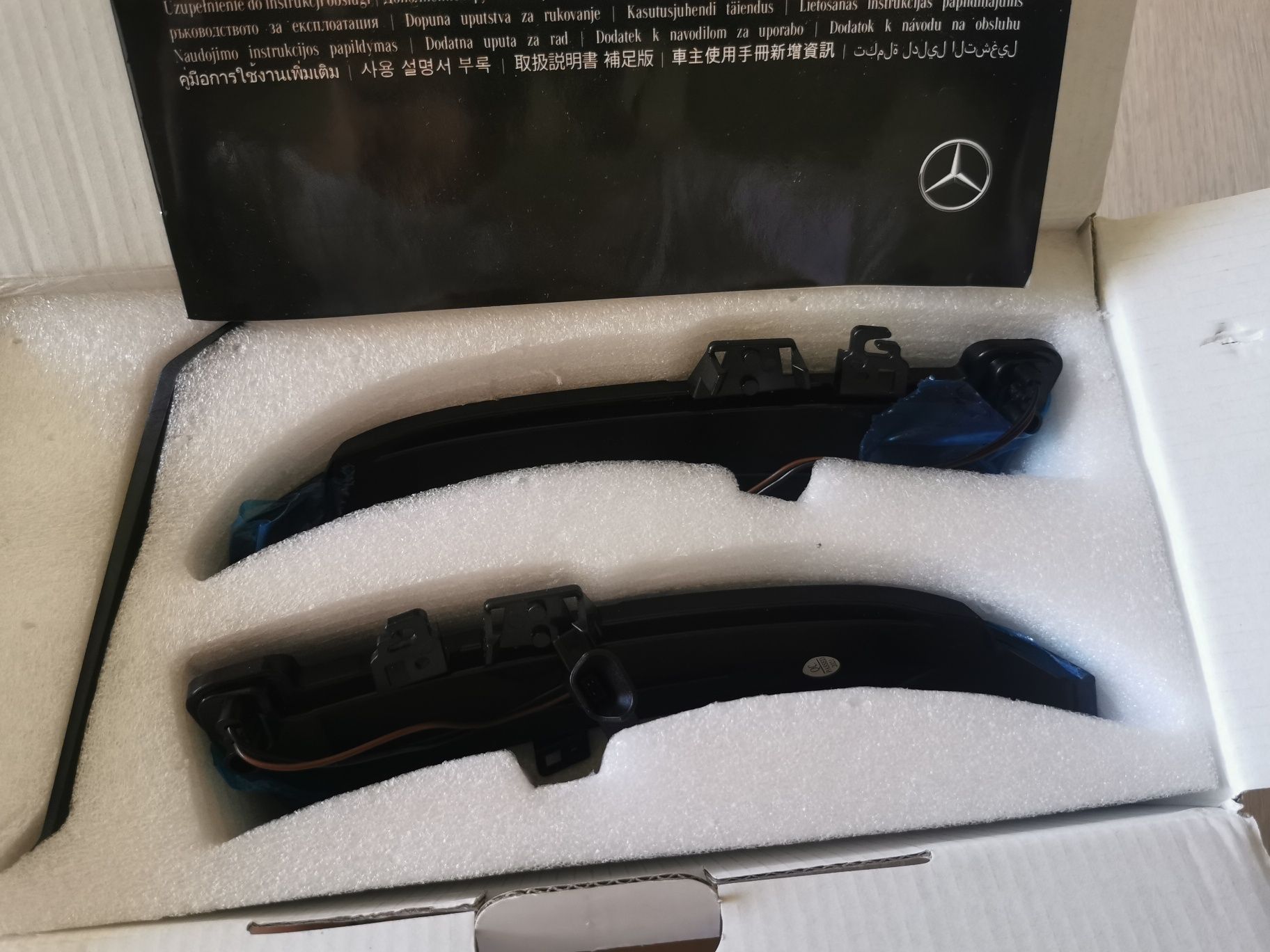 Semnalizări dinamice leduri Mercedes C W204 E W212 CLS W218 GLK X204