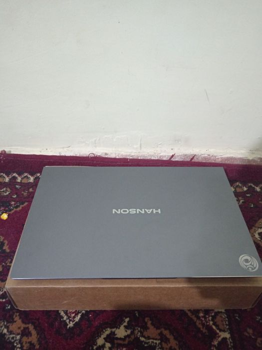 HANSON noutbuk  Intel core i5