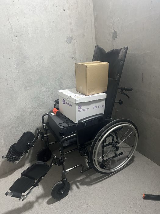 Продам инвалидный коляска