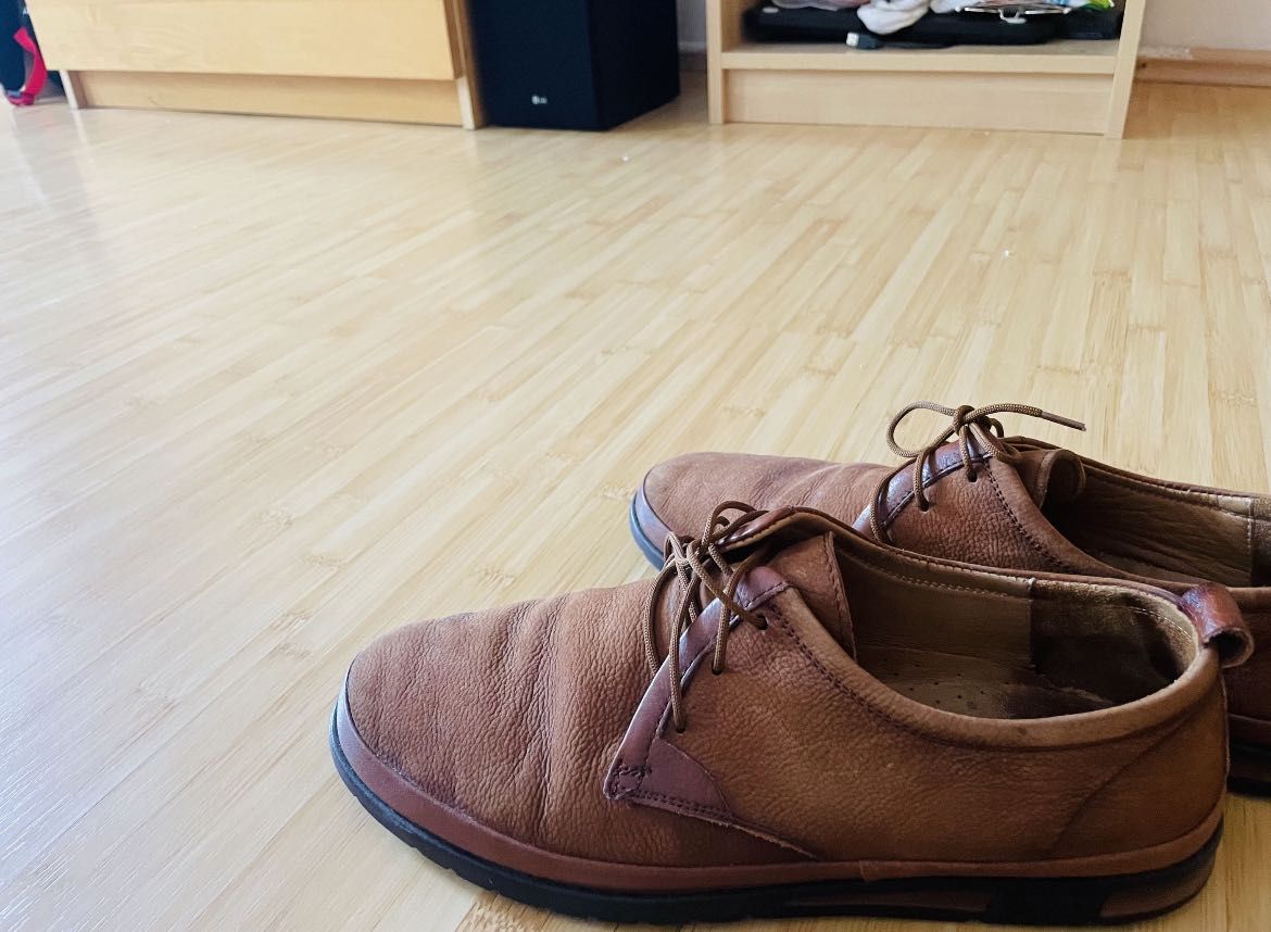 Pantofi piele naturală intaorsa stare buna