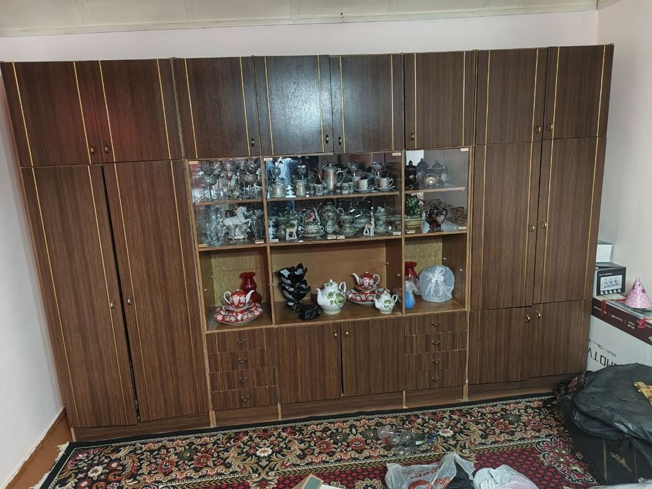 Стенка продаётся