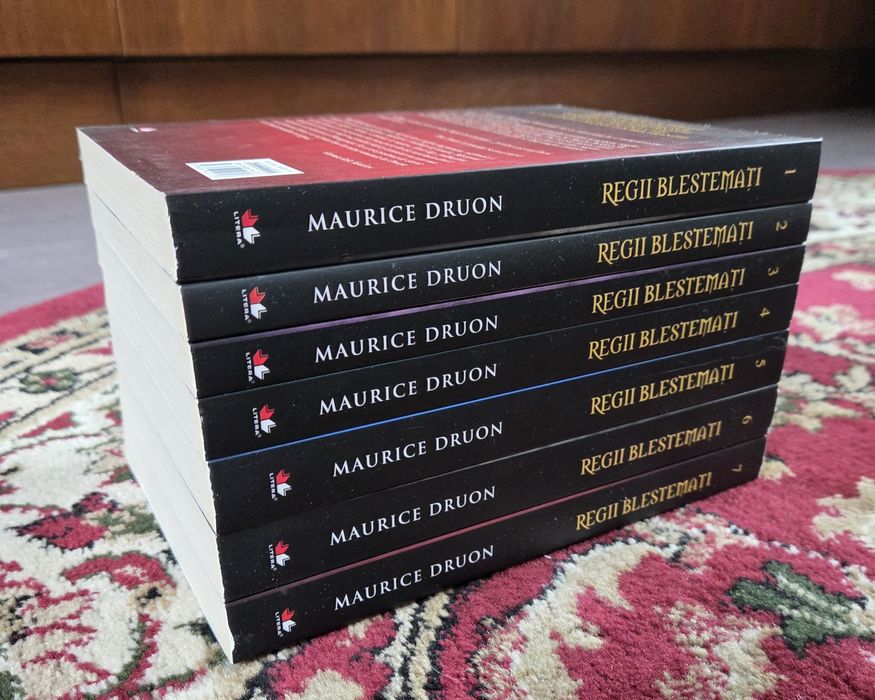 Seria completa Regii Blestemati de Maurice Druon, noi, impecabile