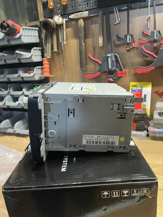 Продавам оригинална медия за Голф 6.