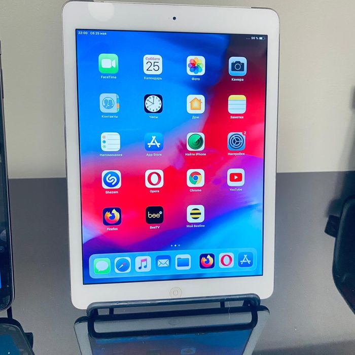 iPad Air в идеальном состоянии без царапин и потертостей