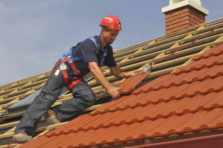 Acoperiș montaj dulgheri orice tip de tablă țiglă ceramica reparații