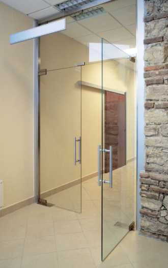 Ремонт и настройка стеклянных дверей и окон. Замена механизмов