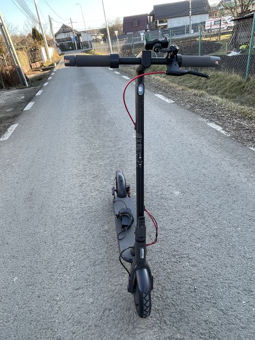Xiaomi scooter 4/Motor burshless 300w/214 Km/2023