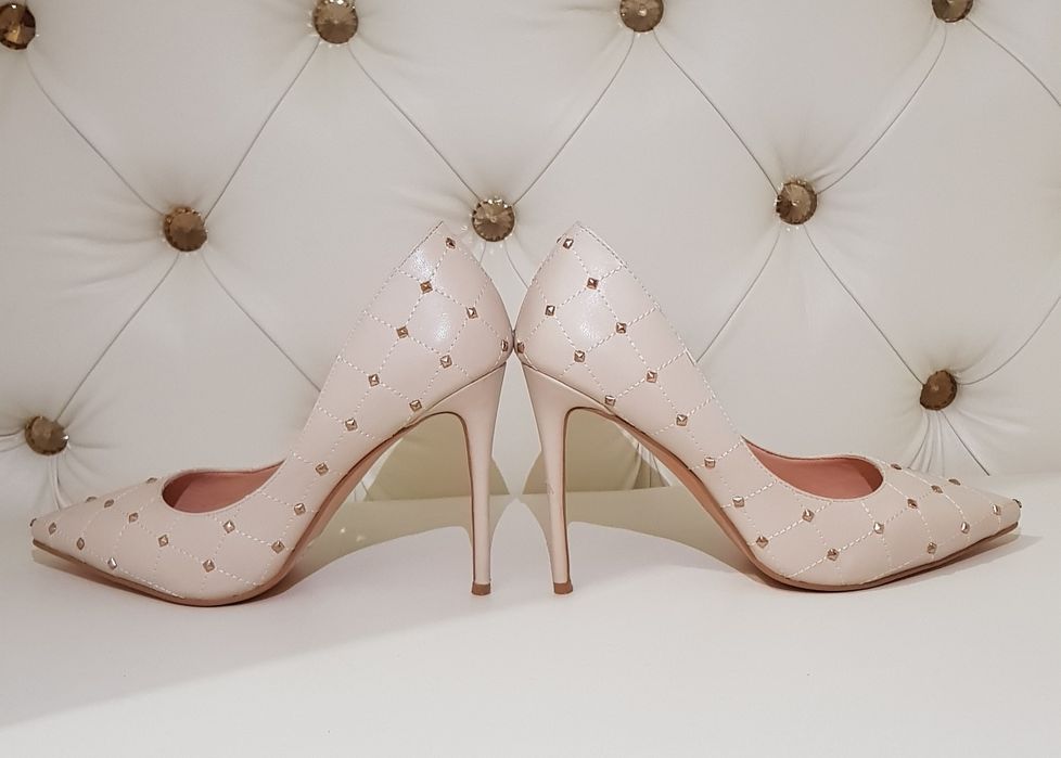 Продам туфли женскую