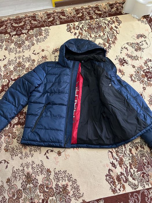 Продам куртку Tommy Hilfiger