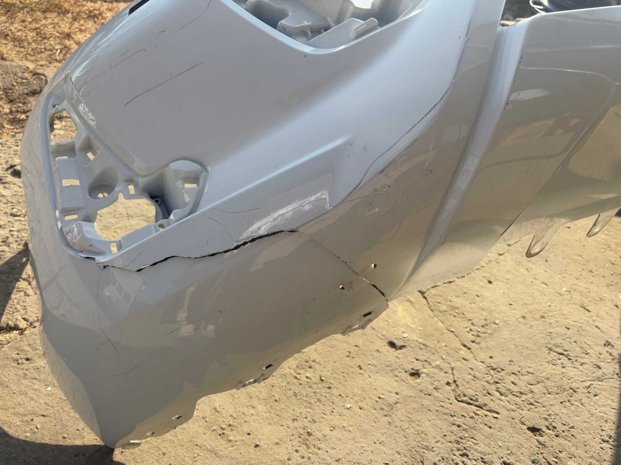 Предна броня за Тойота / Toyota Hilux 21