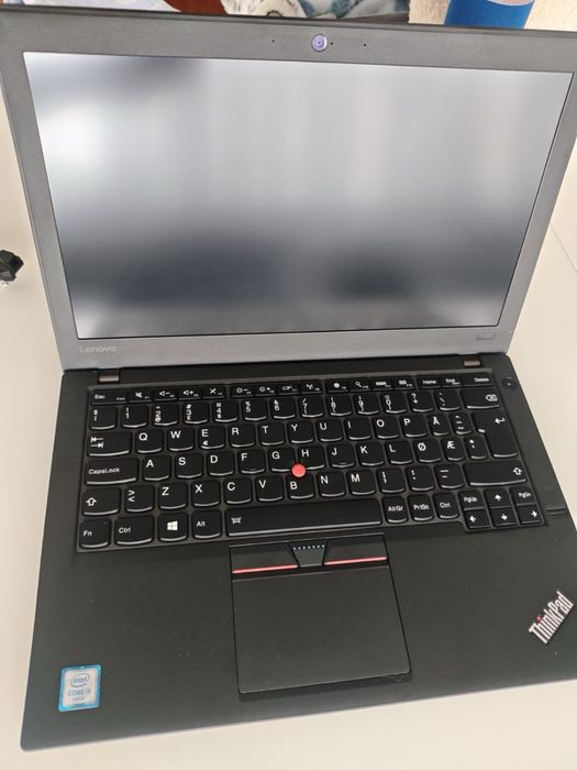 Thinkpad x260 FullHD i5 6200 8ram