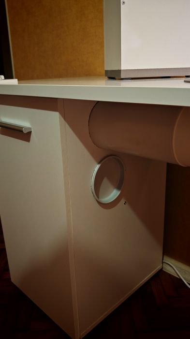 Masa manichiura / pedichiură cu aspirator NOU