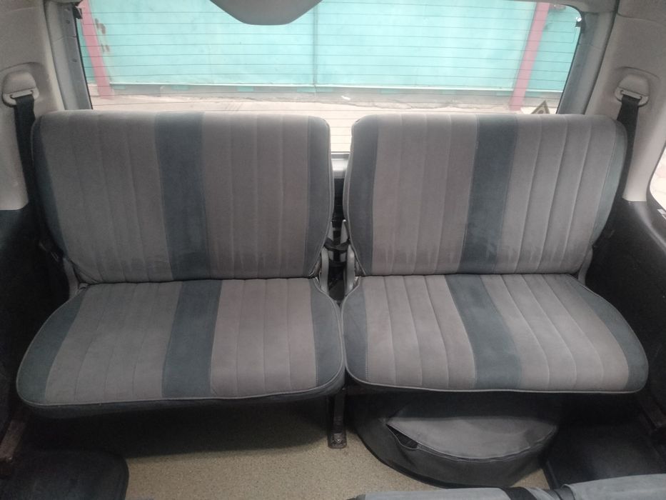 Сиденье на Тойота Хайс Н200