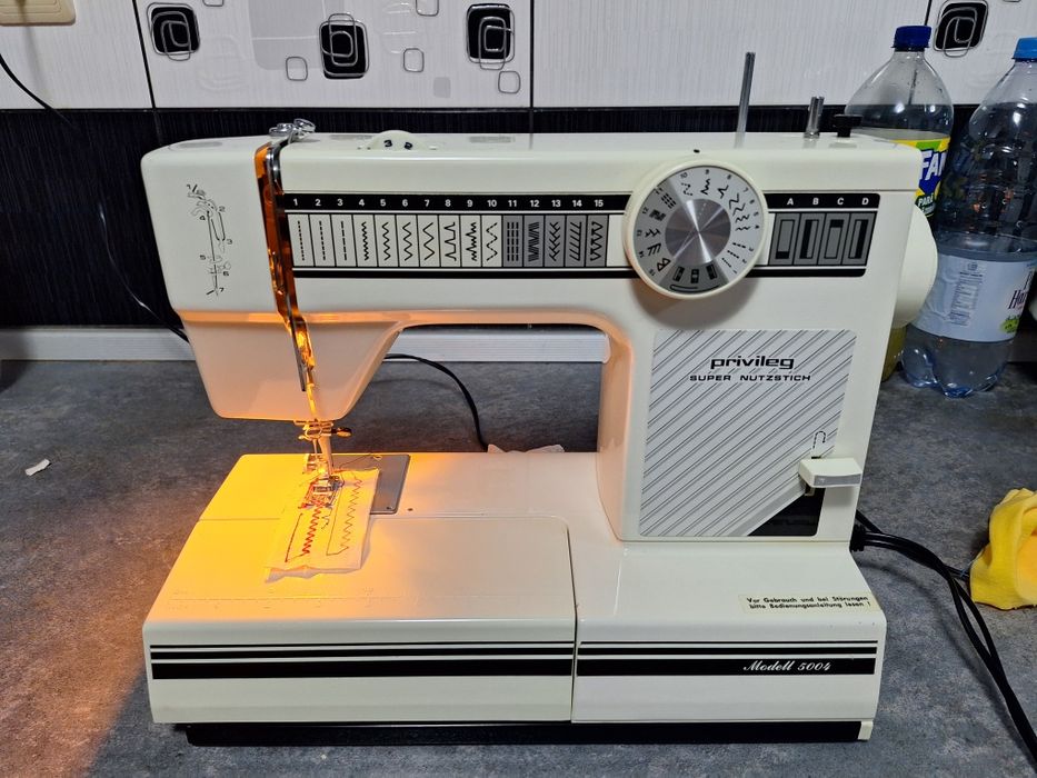 Masina de cusut pfaff