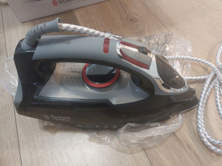 Fier de călcat Russel Hobbs