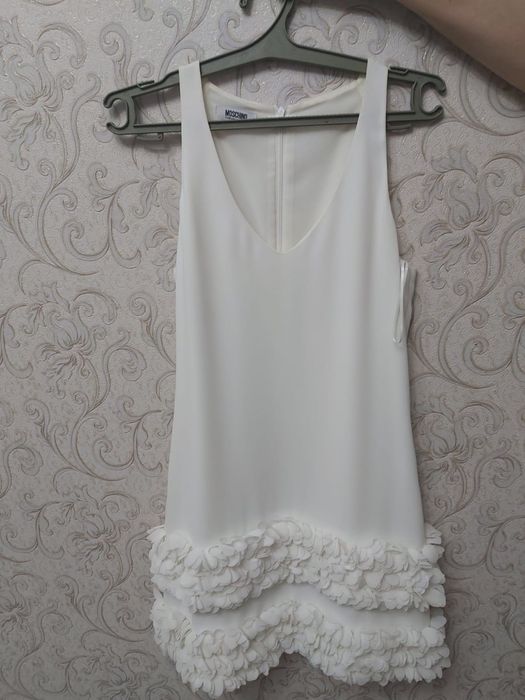 Платье женское Moschino