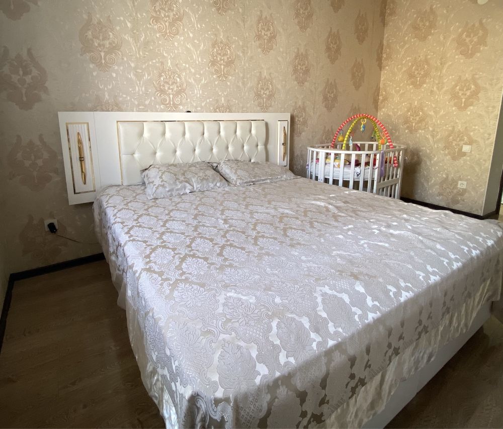 Продаеться Кровать