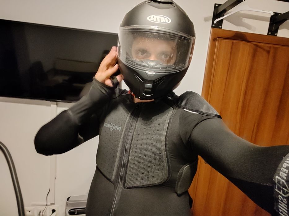 Casca moto MTR xl + protectie super shield + genunchiere 1,90