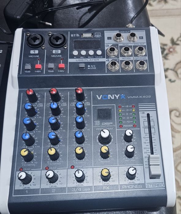Vonyx VMM-K402 +Mixer DJ cu 2 canale, player USB și efecte speciale