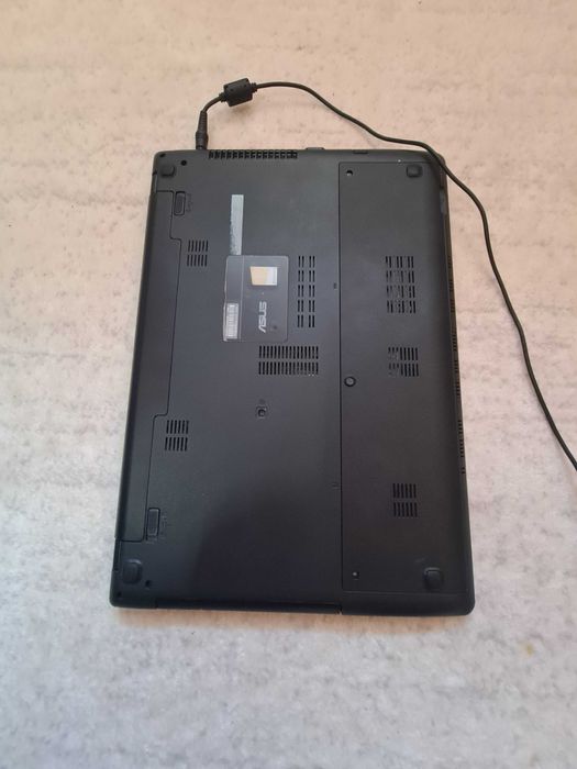 LAPTOP ASUS I7 model A56 CB  cu Procesor I7 12gb ram ,hard disk-1Terra