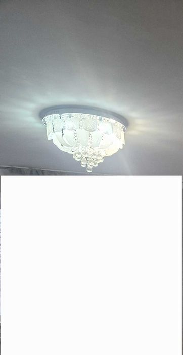 Продается люстра