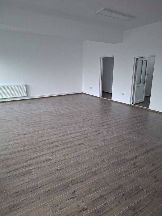De inchiriat spatiu comercial/birou Sovata Str. Praidului , 140 mp